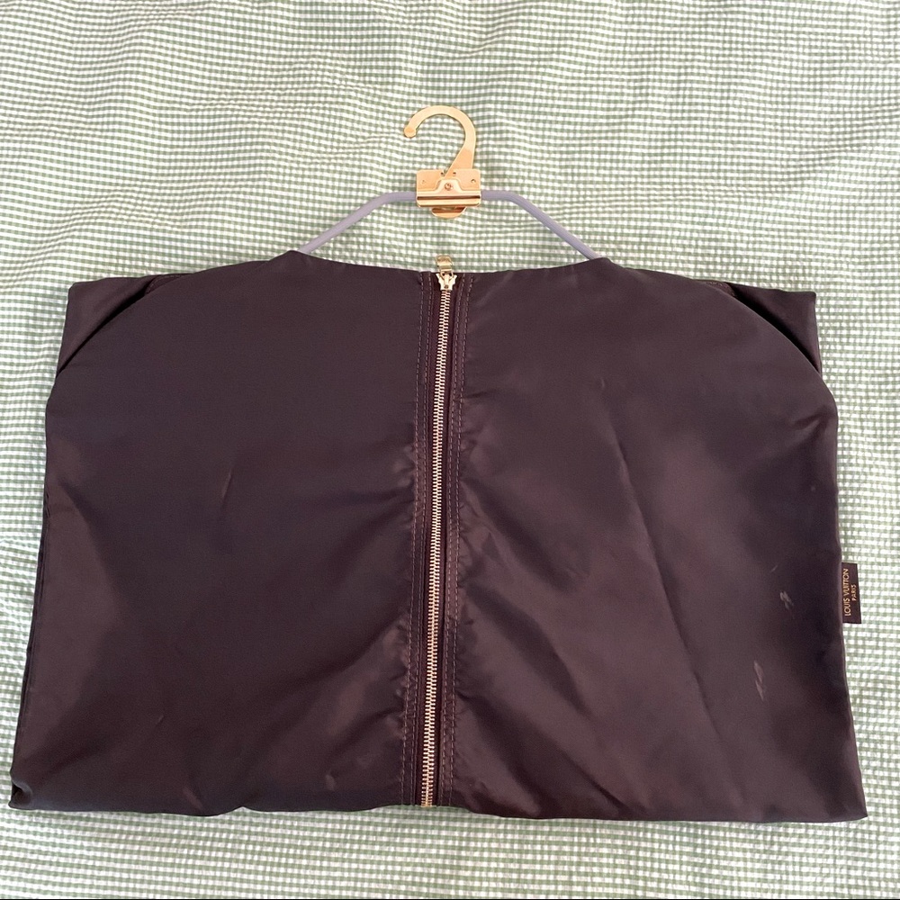 Authentic Louis Vuitton Nylon Travel Garment Bag (Unisex) - Picture 9 of 15